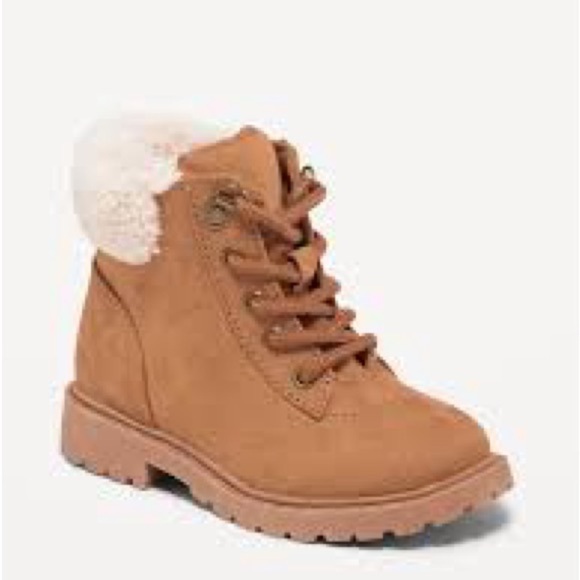 Toddler Girls Old Navy Faux Fur Brown Combat Boots Size 5 US! - Picture 1 of 8
